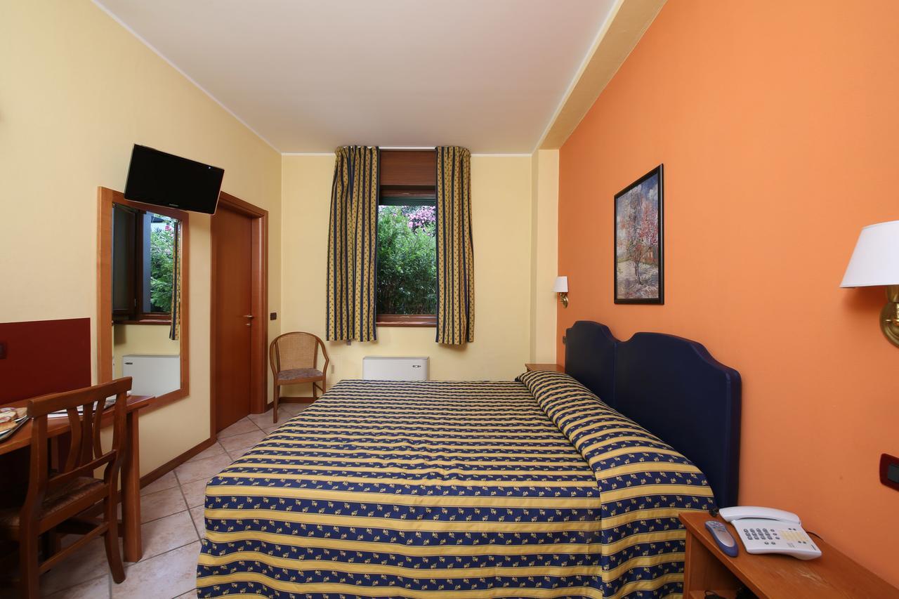 Hotel Il Granaio ポルト・マントヴァーノ エクステリア 写真